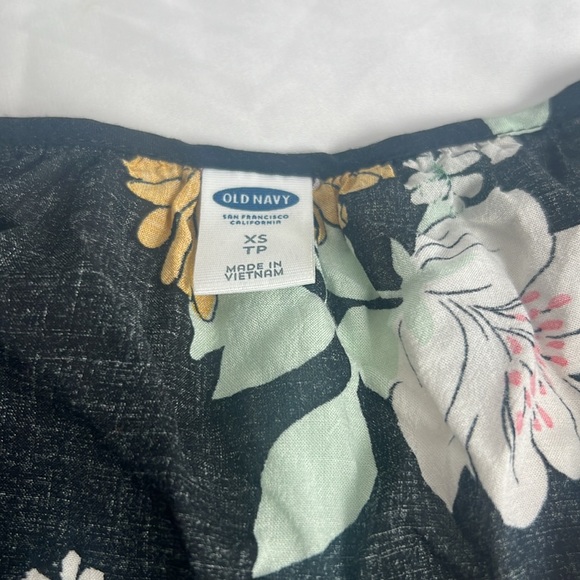 Old Navy Floral Blouse Multicolor XS Long‎ Sleeve V-Neck Lightweight Flows - Picture 5 of 8